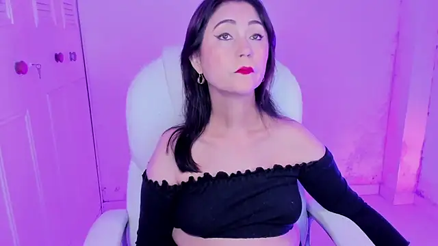 danielahot66 online show from January 29, 6:22 am