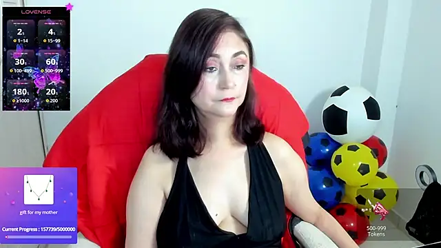 Snapshot of danielahot66 chatting on June 25, 6:29 am danielahot66 online show from June 25, 6:29 am