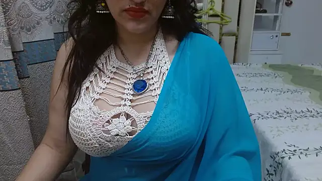 Lovelywife786 online show from November 15, 4:03 pm