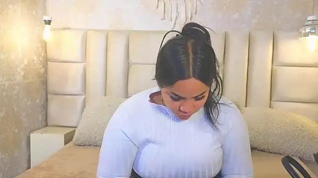 EmilyQueen3x online show from July 25, 12:03 pm