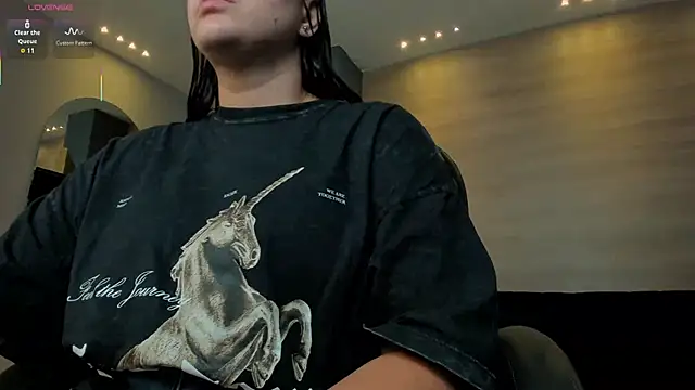 Snapshot of MartinnaBonnet chatting on September 15, 10:15 am MartinnaBonnet online show from September 15, 10:15 am