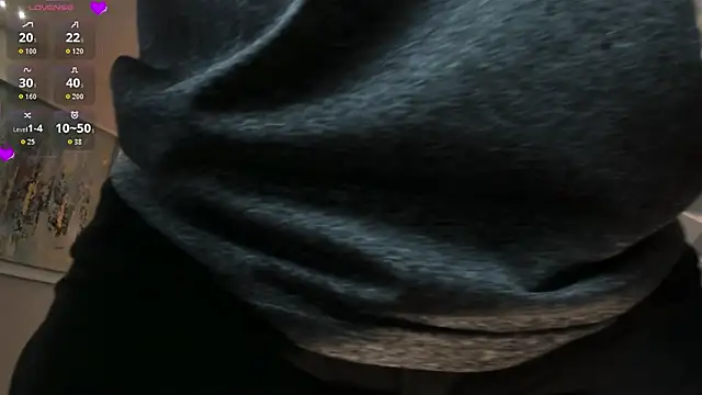 Snapshot of MartinnaBonnet chatting on November 16, 10:21 am MartinnaBonnet online show from November 16, 10:21 am