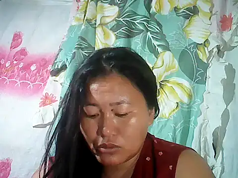 Snapshot of Sexyhorney4u chatting on October 23, 9:24 pm Sexyhorney4u online show from October 23, 9:24 pm