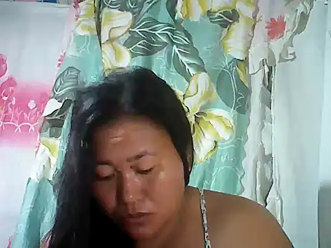 Snapshot of Sexyhorney4u chatting on October 25, 8:58 pm Sexyhorney4u online show from October 25, 8:58 pm