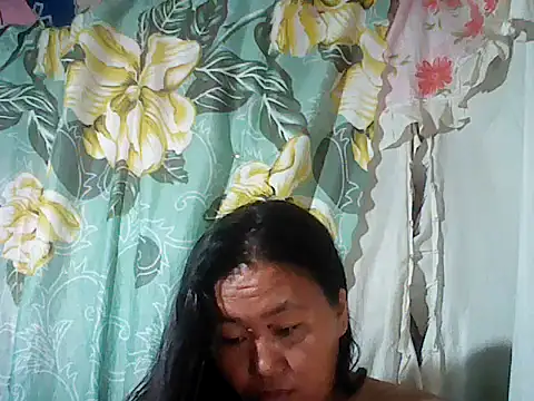 Snapshot of Sexyhorney4u chatting on November 15, 1:03 am Sexyhorney4u online show from November 15, 1:03 am