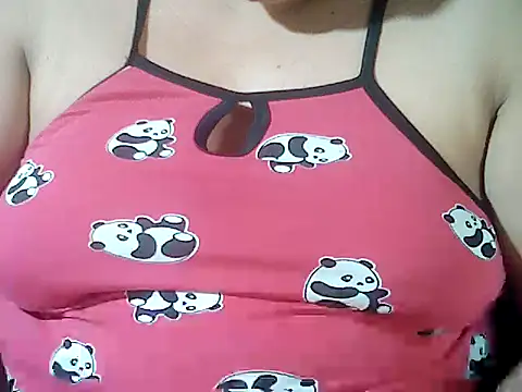 Snapshot of Sexyhorney4u chatting on December 14, 12:10 pm Sexyhorney4u online show from December 14, 12:10 pm