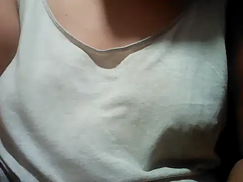 Snapshot of Sexyhorney4u chatting on May 25, 9:32 pm Sexyhorney4u online show from May 25, 9:32 pm