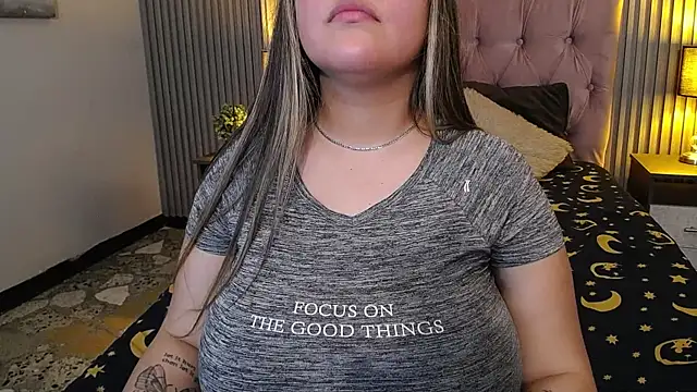 Snapshot of dafne_hss chatting on December 4, 2:04 pm dafne hss online show from December 4, 2:04 pm