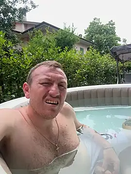 danicohoney online show from June 24, 1:32 pm
