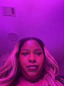 BigFineSelena online show from December 19, 2:29 am