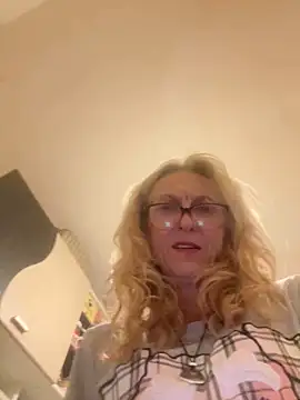 adella13 online show from January 21, 5:20 pm