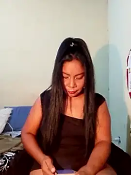 Snapshot of rosmery-navarro chatting on May 24, 4:28 am rosmery-navarro online show from May 24, 4:28 am