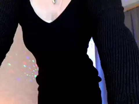 elenaza online show from December 9, 9:06 am