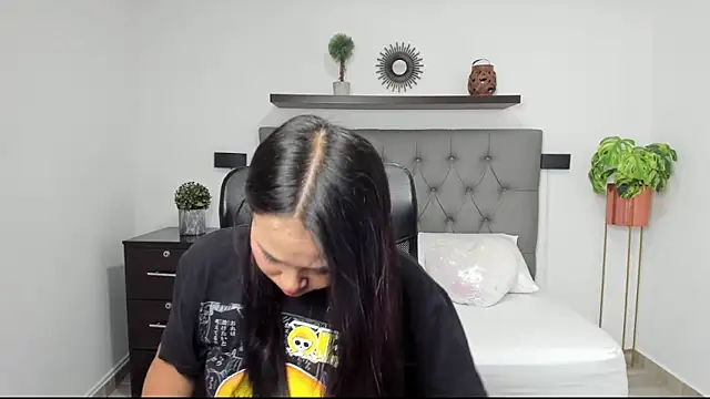 isabella florez online show from January 29, 12:13 pm