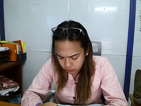 Your PrettyGirlxxx online show from February 27, 12:32 am