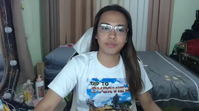 Your PrettyGirlxxx online show from March 4, 9:18 am