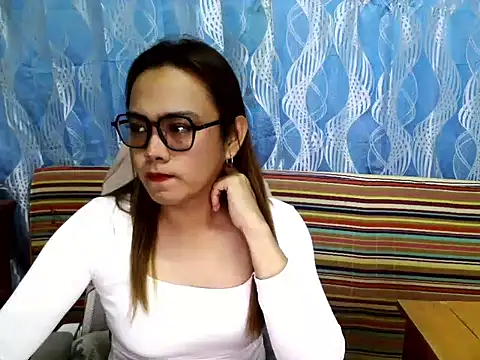 Your PrettyGirlxxx online show from March 15, 12:36 am