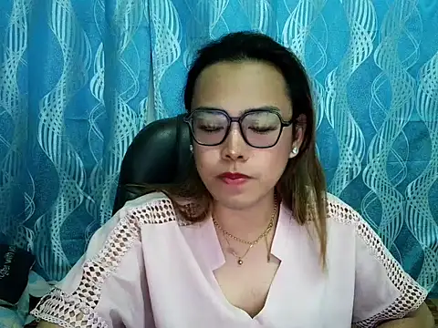 Your PrettyGirlxxx online show from September 18, 6:04 am