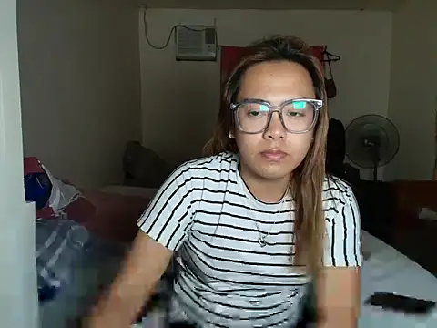 Your PrettyGirlxxx online show from February 8, 12:19 pm