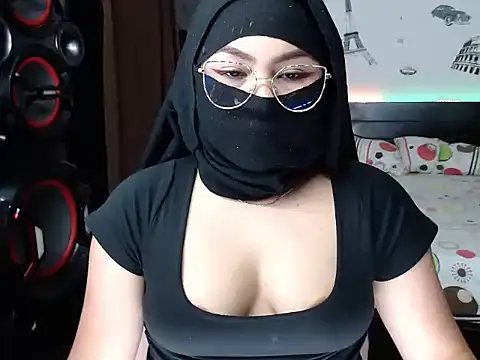 Snapshot of Hana___ chatting on January 18, 5:31 am Hana online show from January 18, 5:31 am