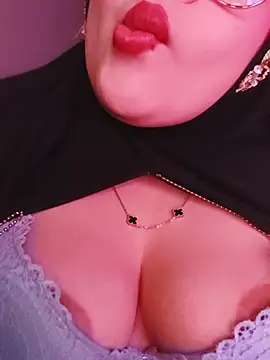 Hana    online show from July 13, 5:49 pm
