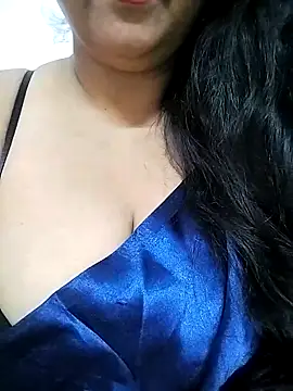 Snapshot of rekhabb123 chatting on December 13, 7:53 pm rekhabb123 online show from December 13, 7:53 pm