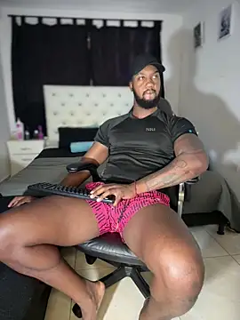 Snapshot of blackdrey18 chatting on May 9, 11:15 am blackdrey18 online show from May 9, 11:15 am