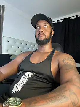 Snapshot of blackdrey18 chatting on July 19, 12:58 am blackdrey18 online show from July 19, 12:58 am