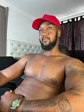 Snapshot of blackdrey18 chatting on July 22, 1:03 pm blackdrey18 online show from July 22, 1:03 pm