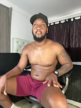 Snapshot of blackdrey18 chatting on July 28, 12:48 pm blackdrey18 online show from July 28, 12:48 pm