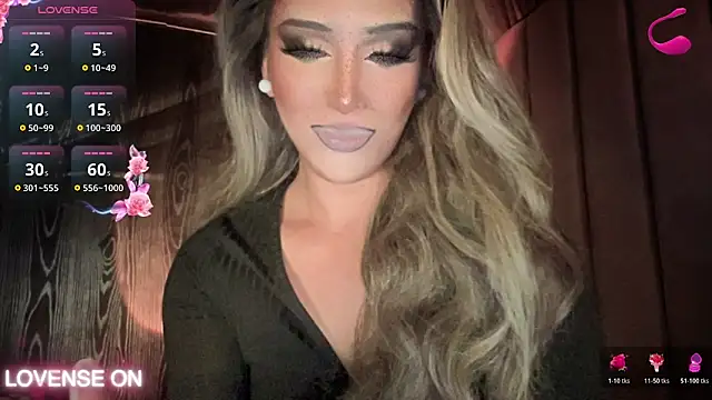 Snapshot of Lo_la_69 chatting on January 16, 5:44 am Lo la 69 online show from January 16, 5:44 am