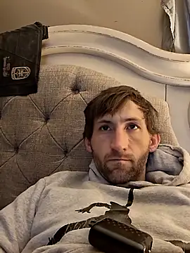 Snapshot of lewis7869 chatting on December 3, 5:44 pm lewis7869 online show from December 3, 5:44 pm