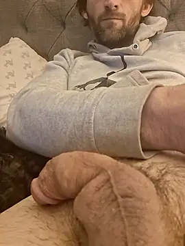 Snapshot of lewis7869 chatting on December 19, 3:41 pm lewis7869 online show from December 19, 3:41 pm