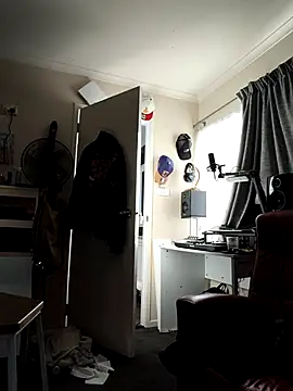 TheTree13 online show from April 27, 8:29 pm