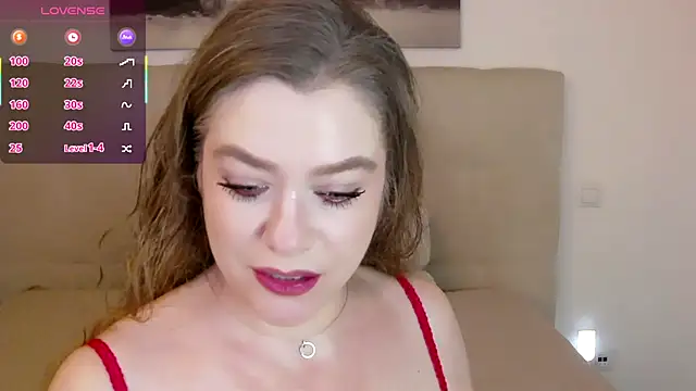 PetersEmily online show from December 4, 1:09 pm