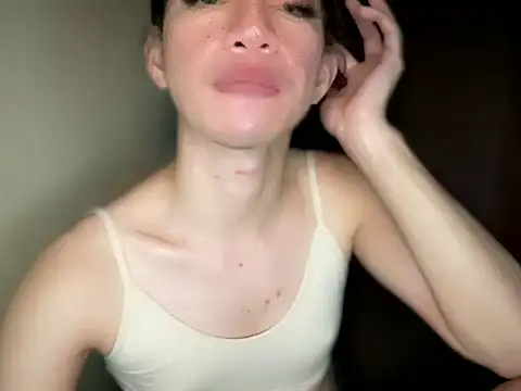 Snapshot of QUEEN_LILITH chatting on February 20, 10:27 am QUEEN LILITH online show from February 20, 10:27 am