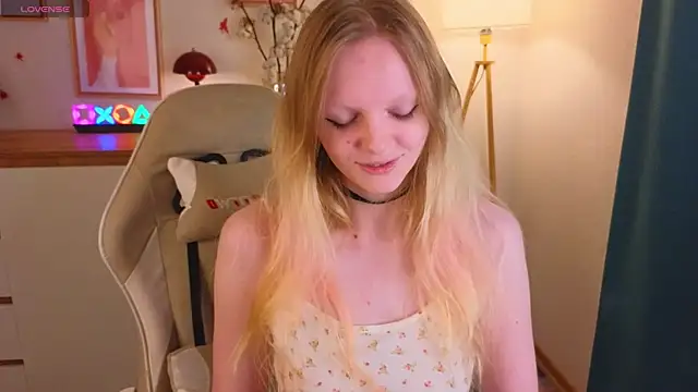 evangel1ne online show from November 28, 11:51 pm