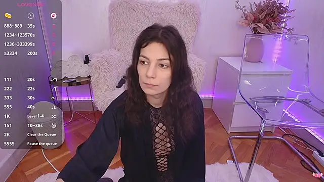 Anna Lewis online show from May 4, 6:31 am