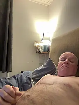 locallad88 online show from February 9, 8:46 pm