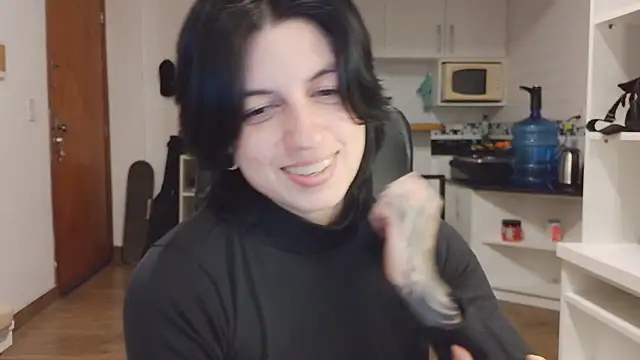 kyslrana online show from July 16, 1:33 am