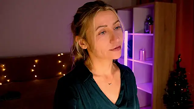 ZoeGrant online show from January 9, 6:53 pm