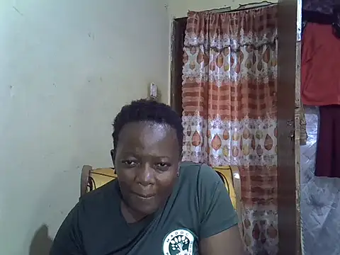 Snapshot of Ebonyceline chatting on October 12, 8:35 am Ebonyceline online show from October 12, 8:35 am