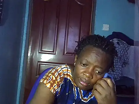 Ebonyceline online show from June 5, 6:20 am