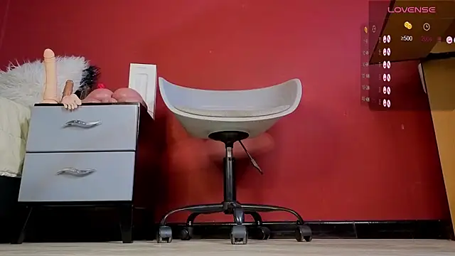 Snapshot of TomLover_12 chatting on November 19, 2:00 am TomLover 12 online show from November 19, 2:00 am