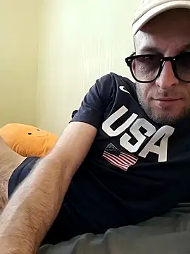 Snapshot of Super4len20 chatting on September 9, 2:05 pm Super4len20 online show from September 9, 2:05 pm