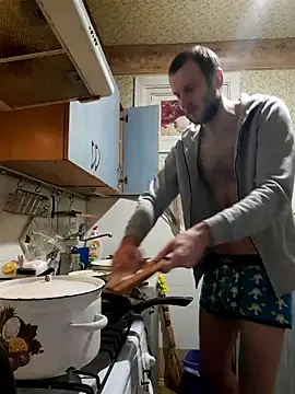 Snapshot of Super4len20 chatting on November 4, 2:38 pm Super4len20 online show from November 4, 2:38 pm