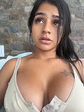 Snapshot of AnnRosse18 chatting on May 27, 3:53 pm AnnRosse18 online show from May 27, 3:53 pm