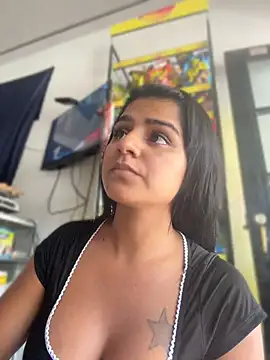 Snapshot of AnnRosse18 chatting on July 14, 5:18 pm AnnRosse18 online show from July 14, 5:18 pm