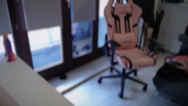 Snapshot of Exotic-Desire chatting on January 9, 9:01 am Exotic-Desire online show from January 9, 9:01 am