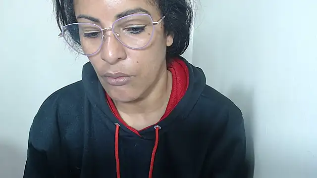 Snapshot of kateleyagrey chatting on June 7, 1:26 pm kateleyagrey online show from June 7, 1:26 pm
